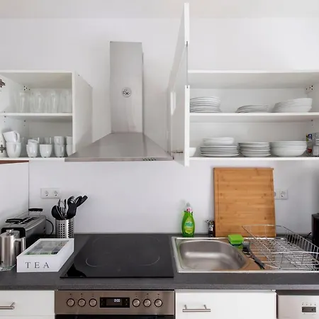Worker Apartment Near Enschede - 4 Bedrooms - 8 Single Box-Spring Beds Appartement Gronau (Westfalen)