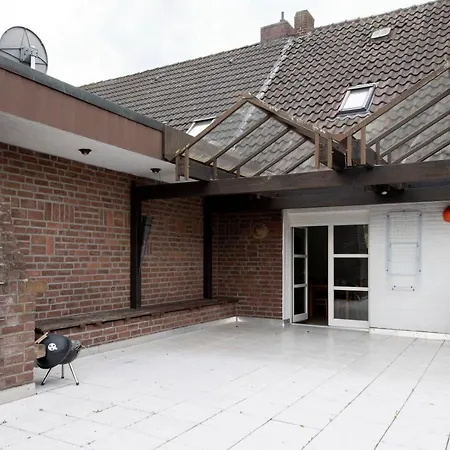 Worker Apartment Near Enschede - 4 Bedrooms - 8 Single Box-Spring Beds Appartement