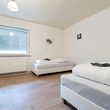 Worker Apartment Near Enschede - 4 Bedrooms - 8 Single Box-Spring Beds