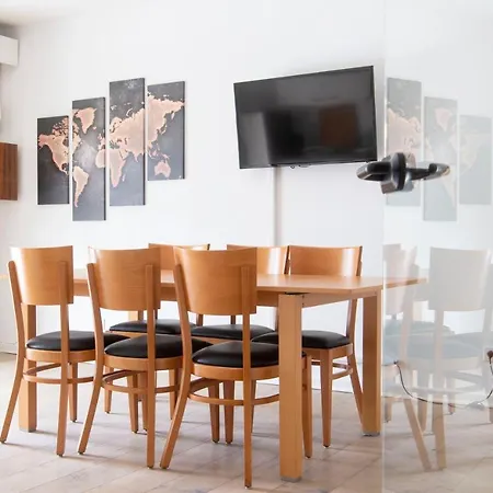 Appartement Worker Apartment Near Enschede - 4 Bedrooms - 8 Single Box-Spring Beds *