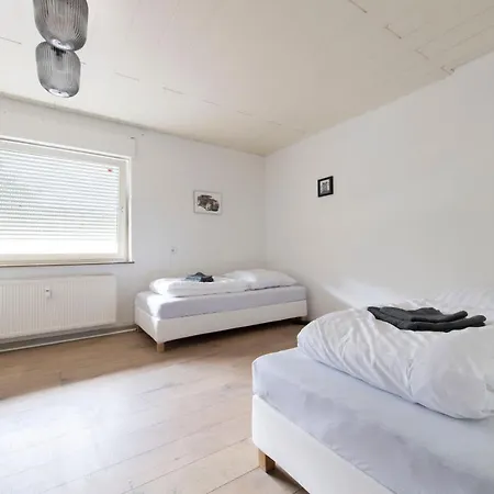 Appartement Worker Apartment Near Enschede - 4 Bedrooms - 8 Single Box-Spring Beds
