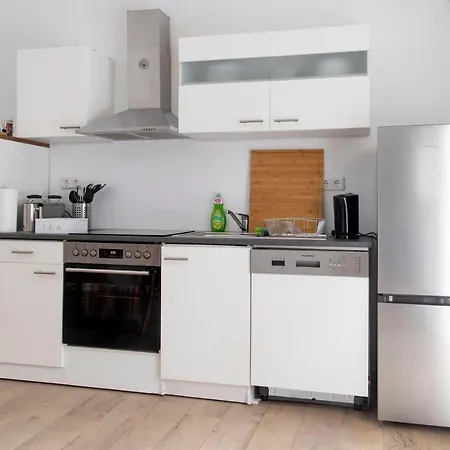 Worker Apartment Near Enschede - 4 Bedrooms - 8 Single Box-Spring Beds Appartement Gronau (Westfalen)