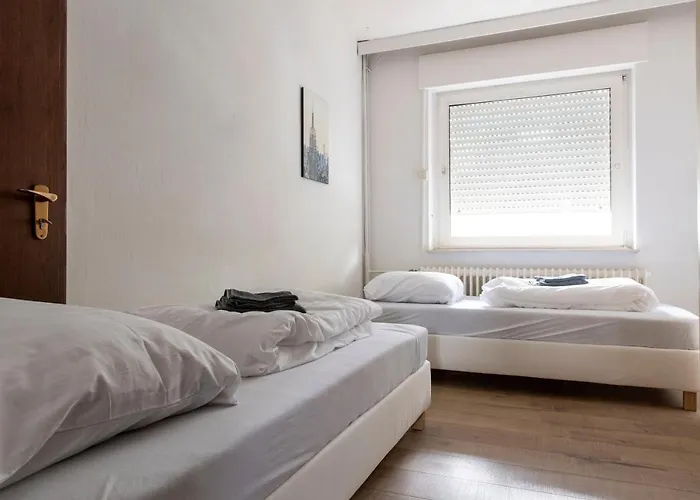 Workers Home- - 8 Single Box Spring Beds - Near Enschede